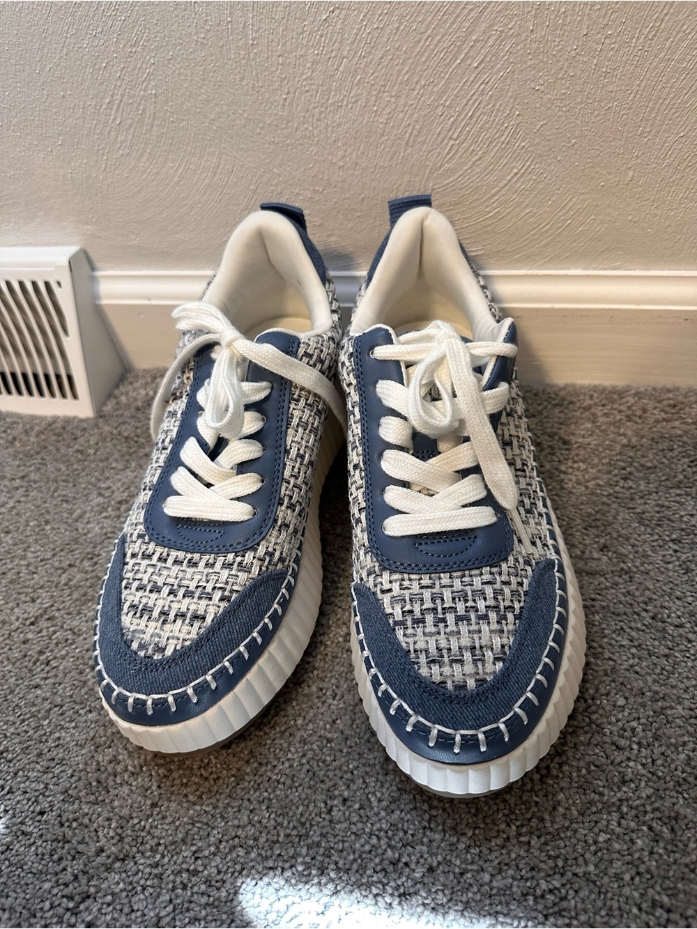 Universal Thread Blue and White Platform Sneakers, Women’s Size 6.5, NWOT